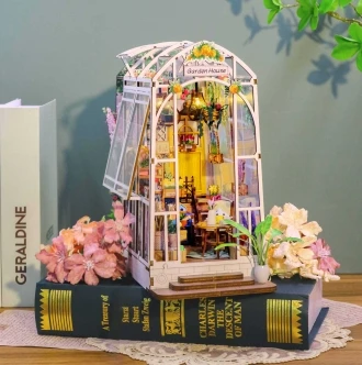 Quina és la millor escala per a un racó de llibres de fusta de bricolatge?